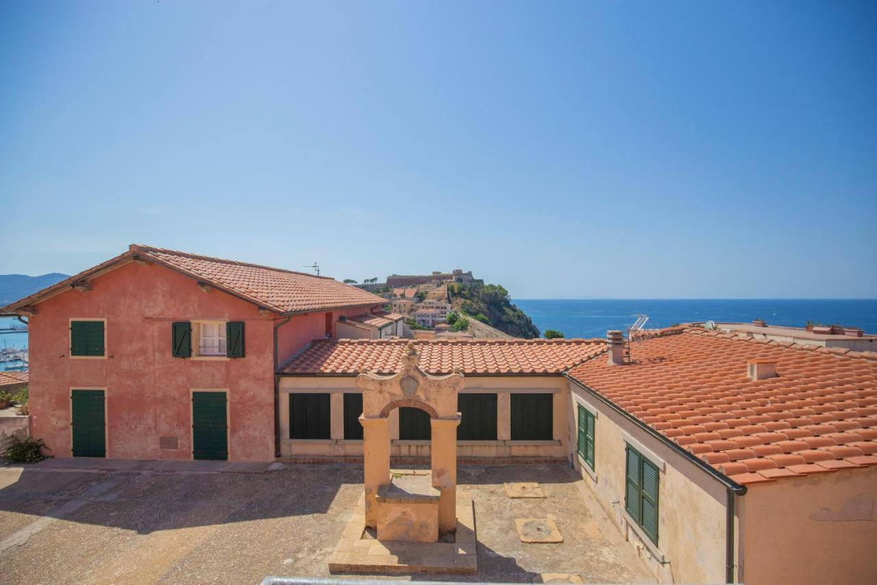 Helloelba Appartamento Il Faro Portoferraio Exterior photo